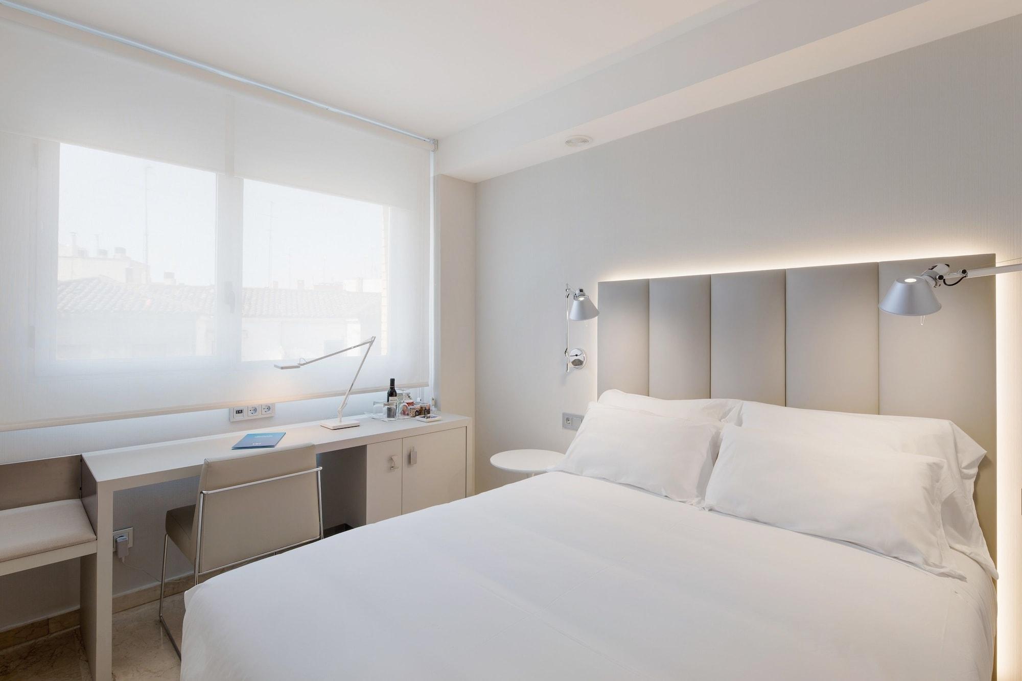 Nh Ciudad De Zaragoza Hotell Exteriör bild