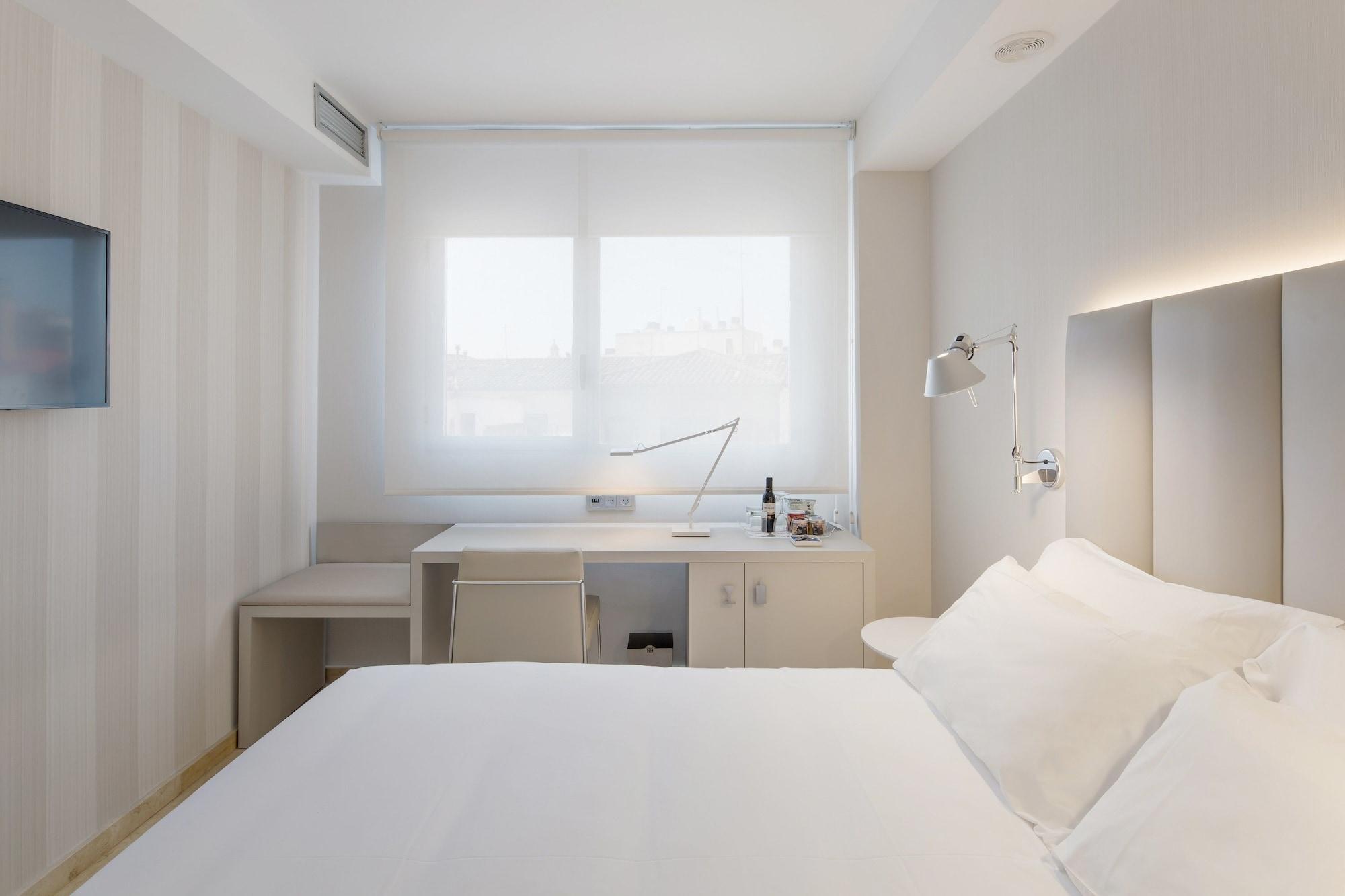 Nh Ciudad De Zaragoza Hotell Exteriör bild