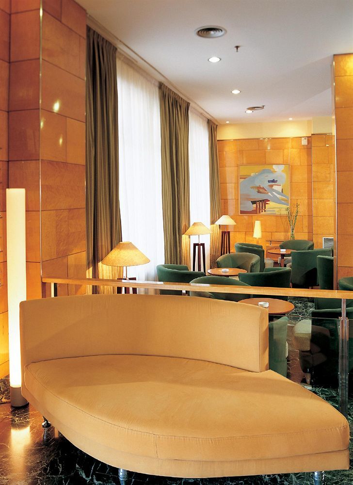 Nh Ciudad De Zaragoza Hotell Exteriör bild